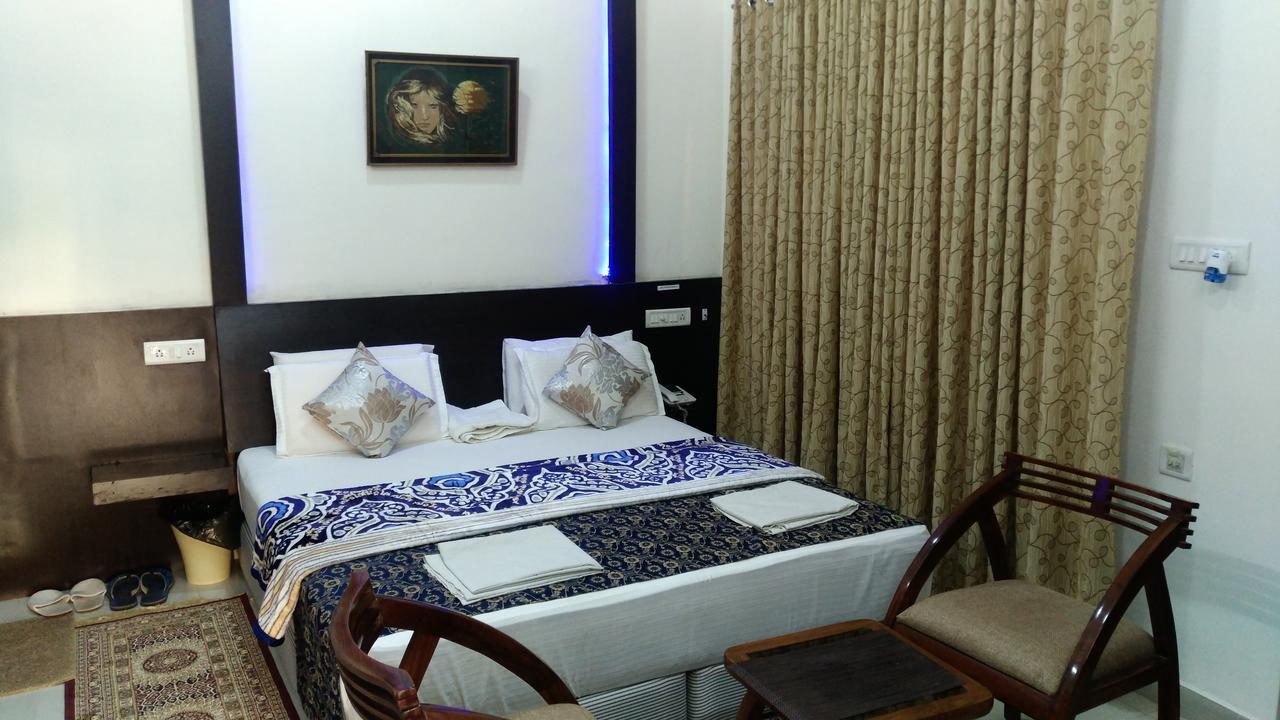 The Residency Amarkantak Bagian luar foto